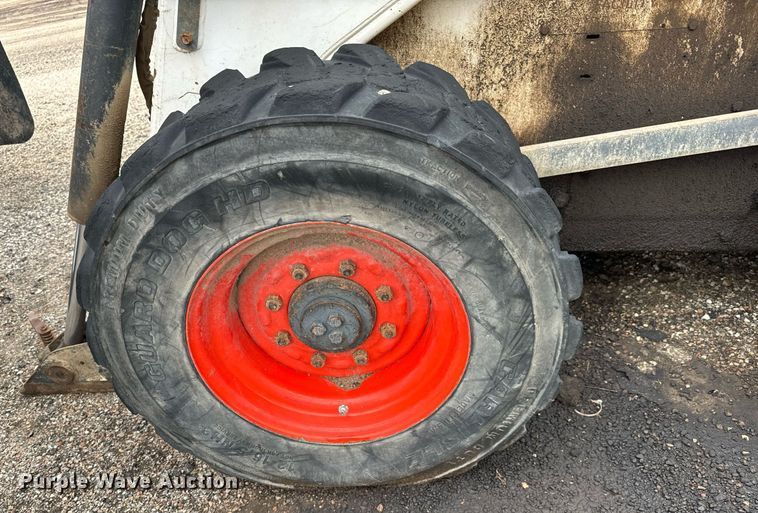 image for item NI9786 1999 Bobcat 873 skid steer loader