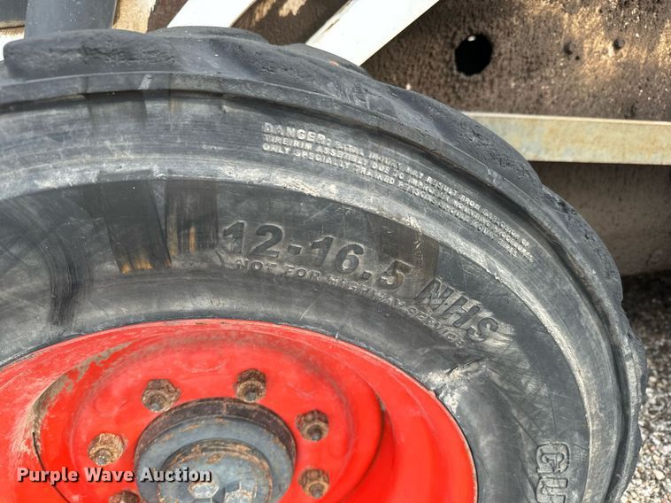 image for item NI9786 1999 Bobcat 873 skid steer loader