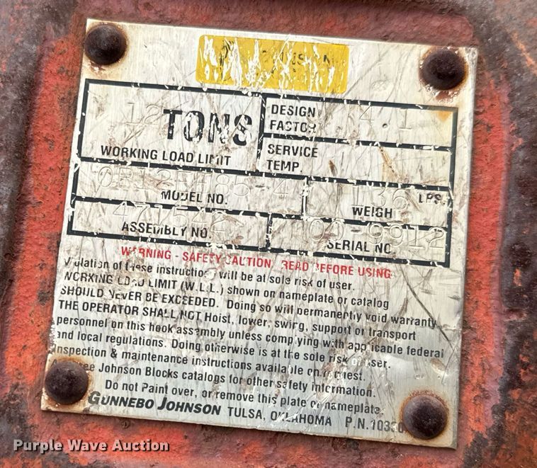 image for item NI9787 1971 International truck crane