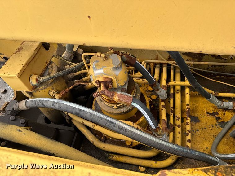 image for item NI9787 1971 International truck crane