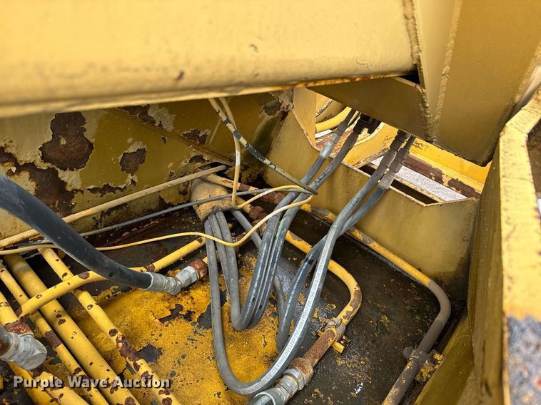 image for item NI9787 1971 International truck crane