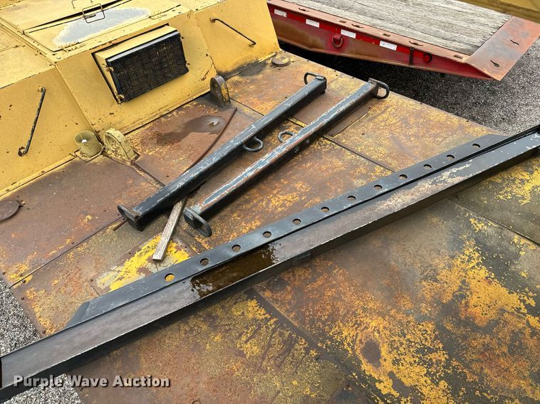 image for item NI9787 1971 International truck crane