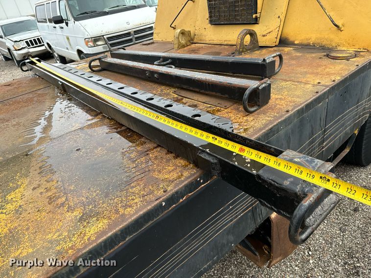 image for item NI9787 1971 International truck crane