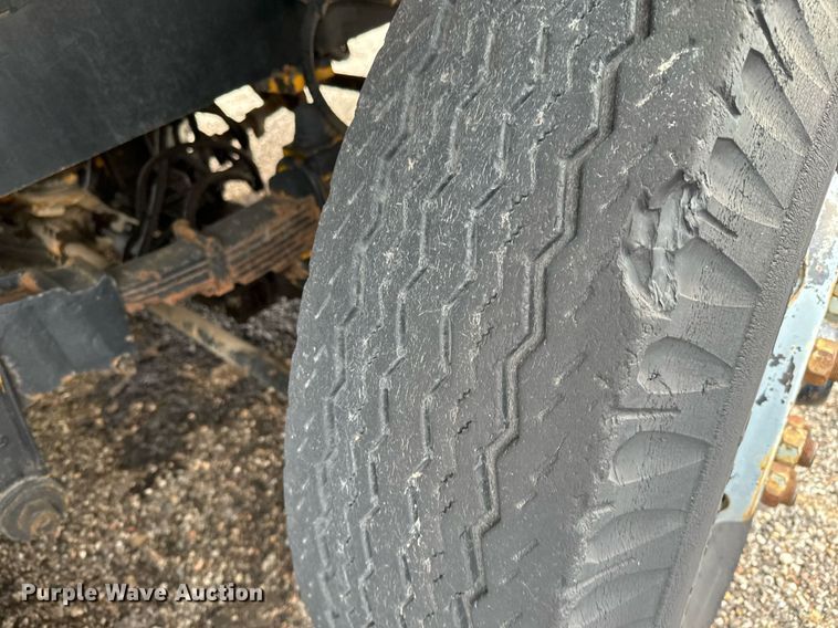 image for item NI9787 1971 International truck crane