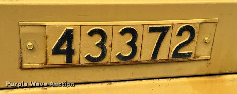 image for item NI9787 1971 International truck crane