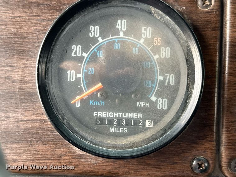 image for item NJ9282 1986 Freightliner  FLC dump truck