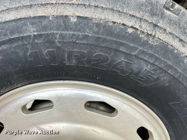 image for item NJ9282 1986 Freightliner  FLC dump truck