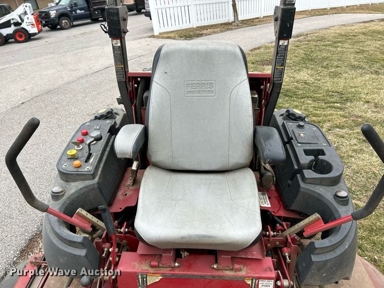 image for item NJ9528 Ferris  IS 5100Z ZTR lawn mower