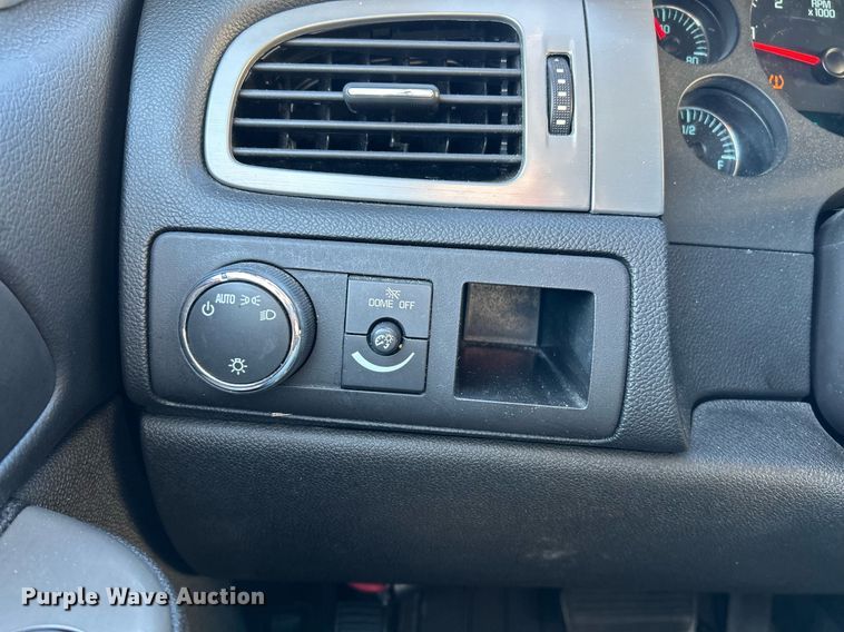 image for item NJ9529 2014 Chevrolet Tahoe Police SUV