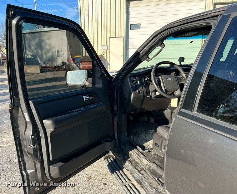 image for item NJ9530 2007 Ford Expedition XLT SUV