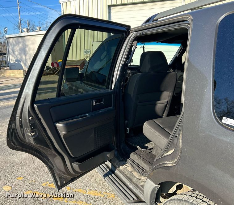 image for item NJ9530 2007 Ford Expedition XLT SUV