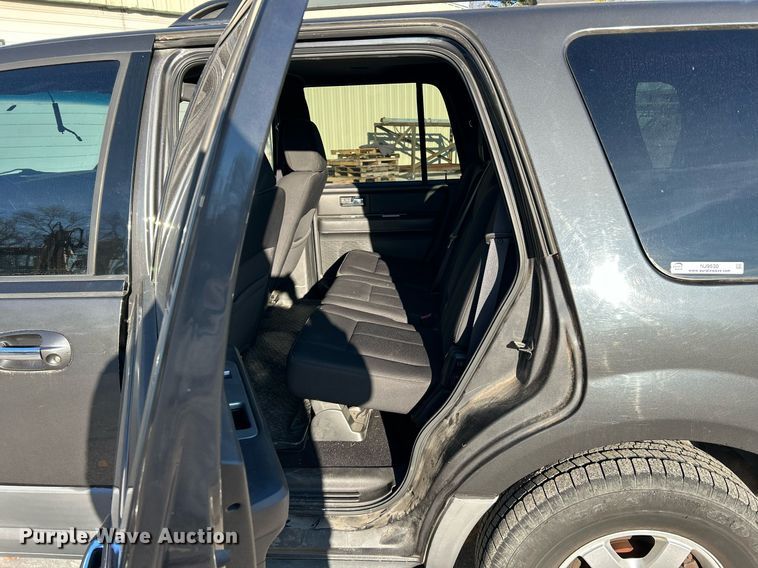 image for item NJ9530 2007 Ford Expedition XLT SUV