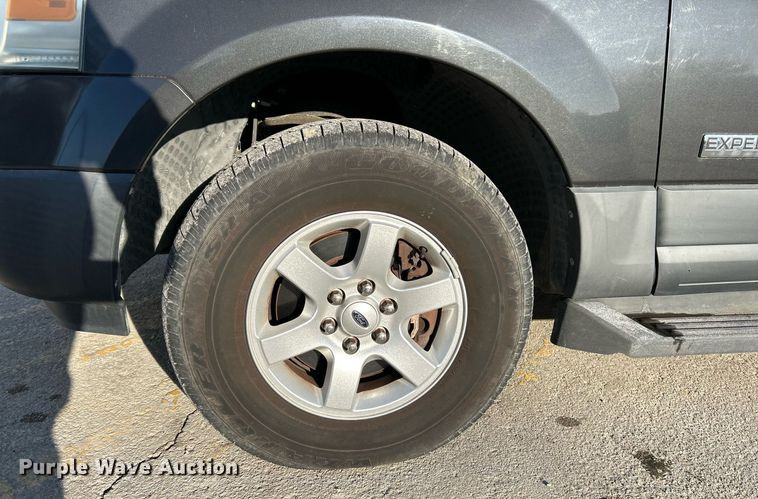 image for item NJ9530 2007 Ford Expedition XLT SUV