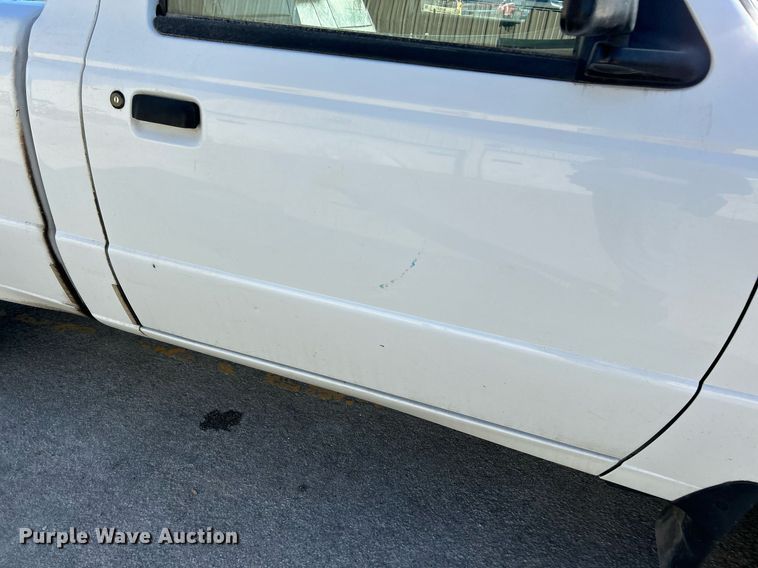image for item NJ9531 2002 Ford Ranger  pickup truck