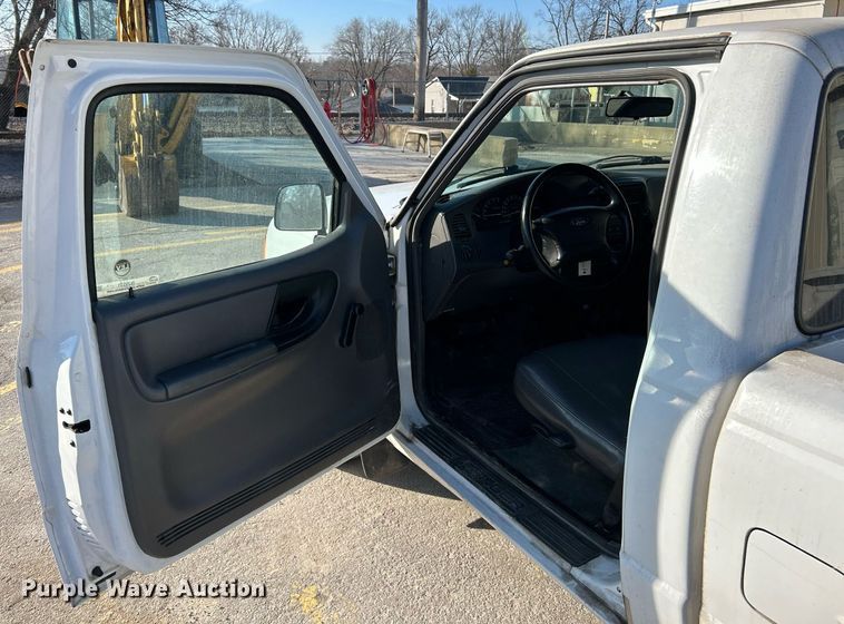 image for item NJ9531 2002 Ford Ranger  pickup truck