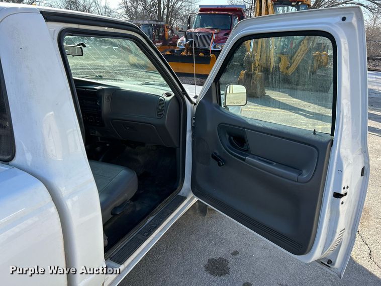 image for item NJ9531 2002 Ford Ranger  pickup truck