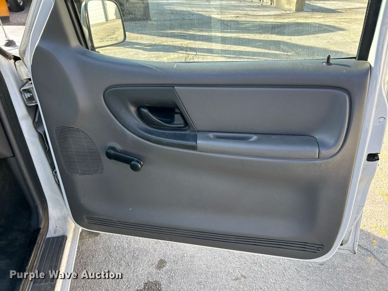 image for item NJ9531 2002 Ford Ranger  pickup truck