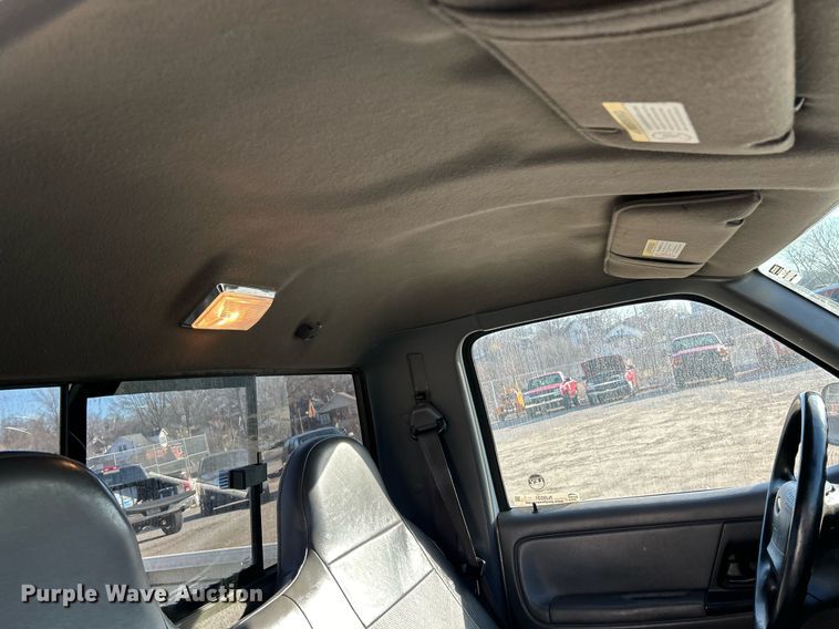 image for item NJ9531 2002 Ford Ranger  pickup truck