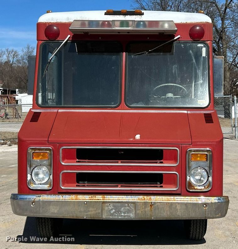 image for item NJ9535 1975 Chevrolet delivery truck