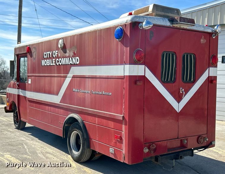 image for item NJ9535 1975 Chevrolet delivery truck