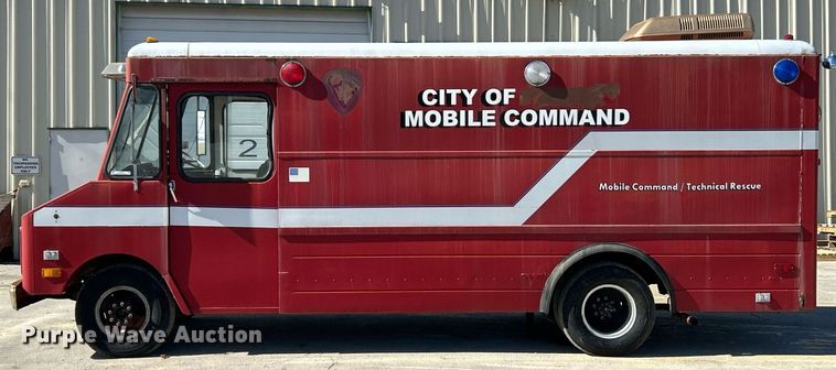 image for item NJ9535 1975 Chevrolet delivery truck