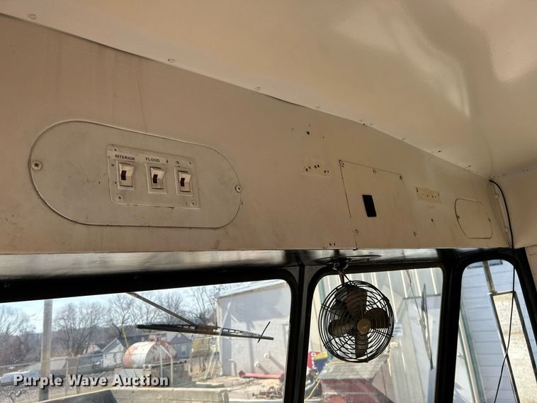 image for item NJ9535 1975 Chevrolet delivery truck