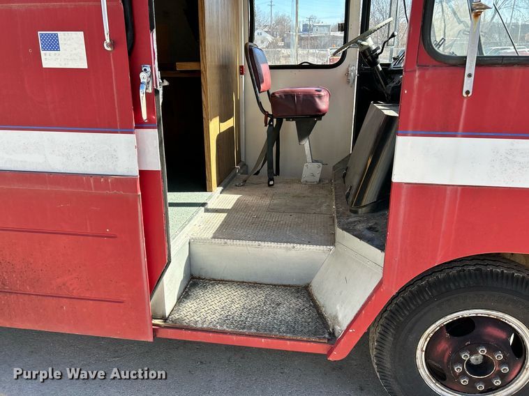 image for item NJ9535 1975 Chevrolet delivery truck