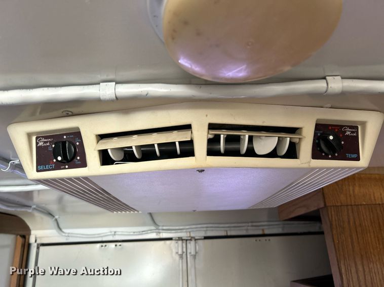 image for item NJ9535 1975 Chevrolet delivery truck