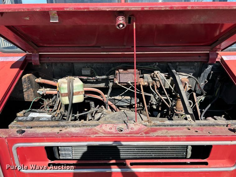 image for item NJ9535 1975 Chevrolet delivery truck