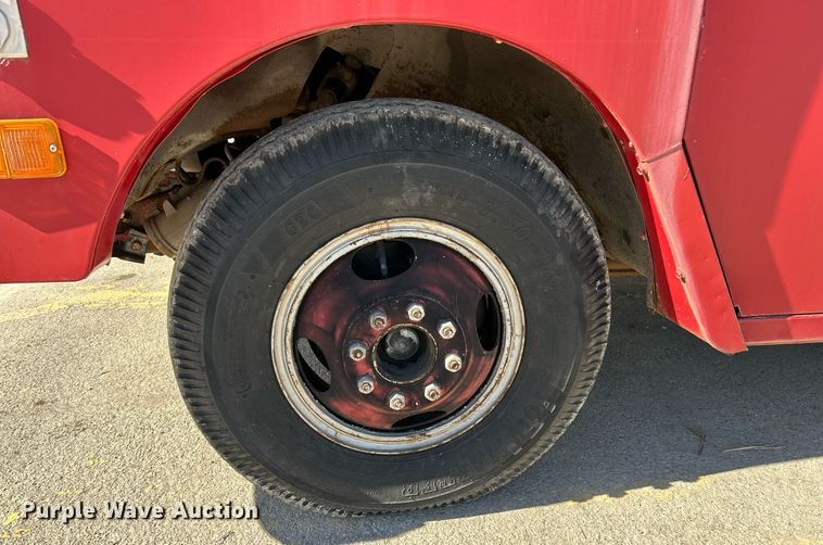 image for item NJ9535 1975 Chevrolet delivery truck