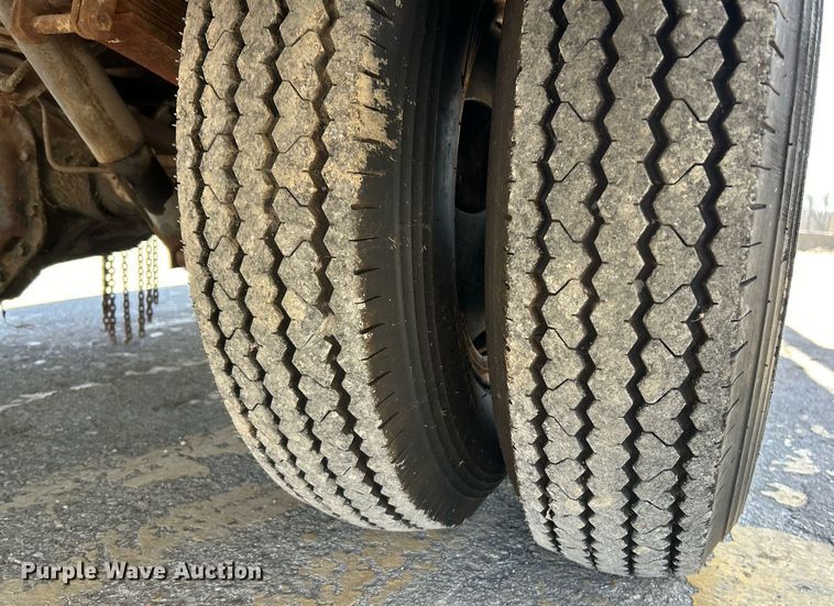 image for item NJ9535 1975 Chevrolet delivery truck