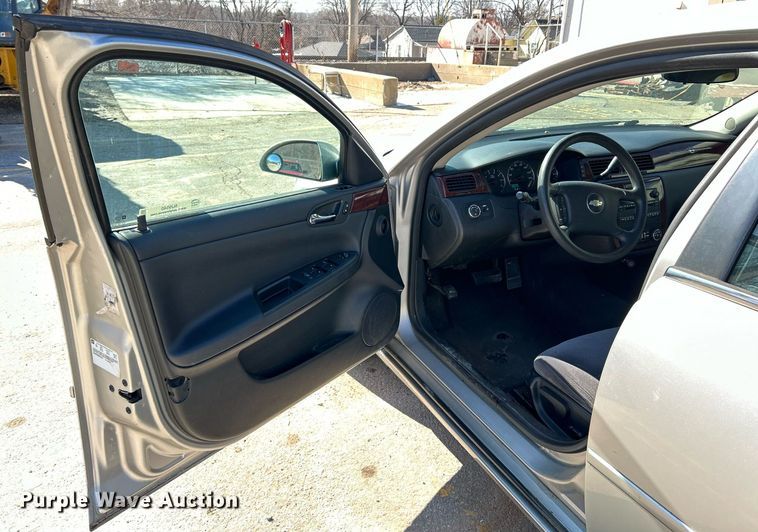 image for item NJ9540 2006 Chevrolet Impala LT 