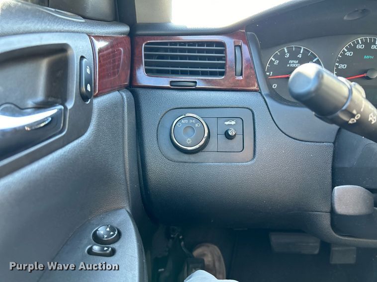 image for item NJ9540 2006 Chevrolet Impala LT 