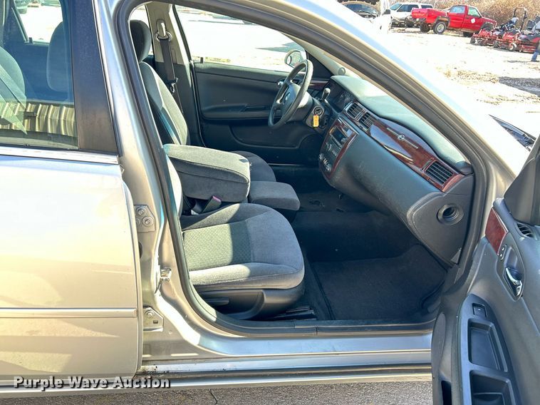 image for item NJ9540 2006 Chevrolet Impala LT 