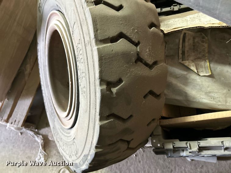 image for item NJ9541 Tennant Sentinel street sweeper