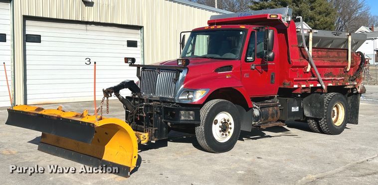 image for item NJ9542 2006 International 7400 dump truck