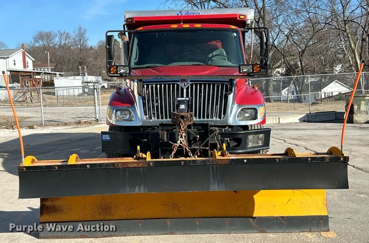 image for item NJ9542 2006 International 7400 dump truck