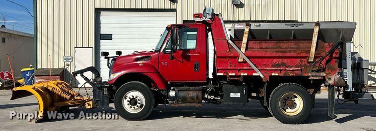 image for item NJ9542 2006 International 7400 dump truck