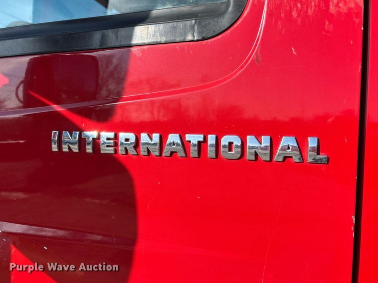 image for item NJ9542 2006 International 7400 dump truck