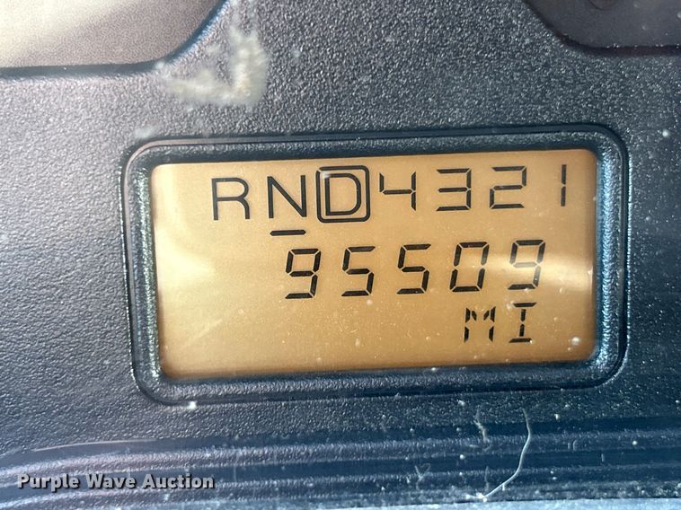 image for item NJ9542 2006 International 7400 dump truck