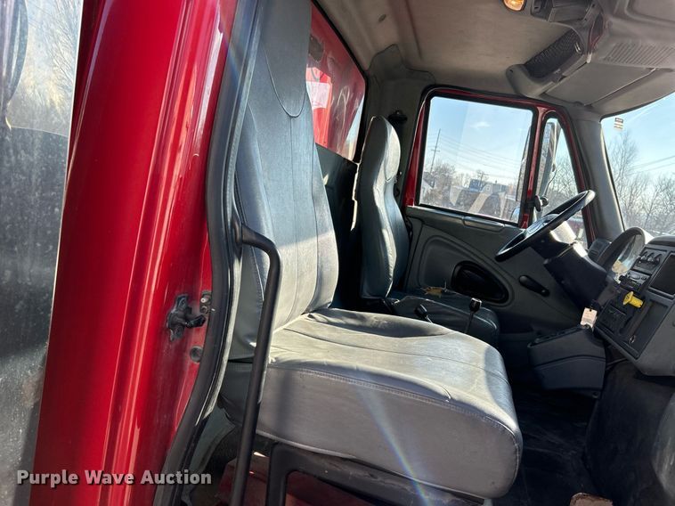 image for item NJ9542 2006 International 7400 dump truck