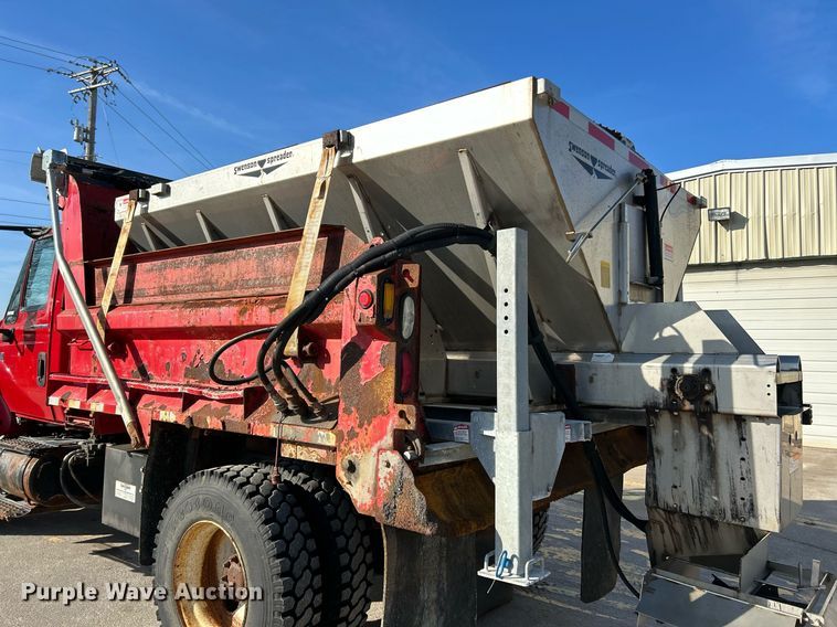 image for item NJ9542 2006 International 7400 dump truck