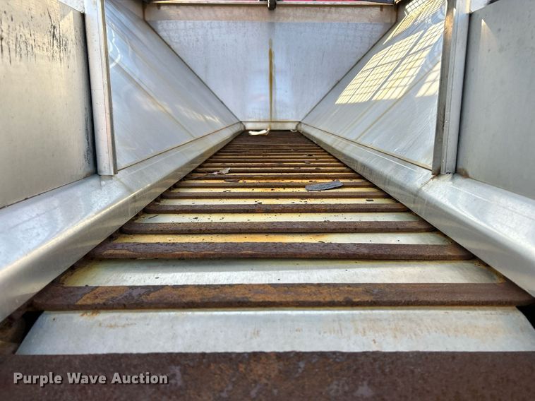 image for item NJ9542 2006 International 7400 dump truck