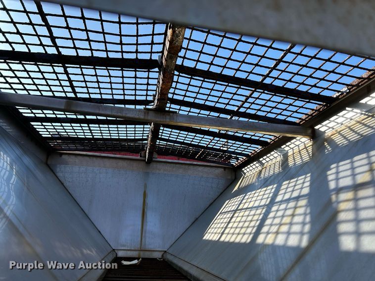 image for item NJ9542 2006 International 7400 dump truck