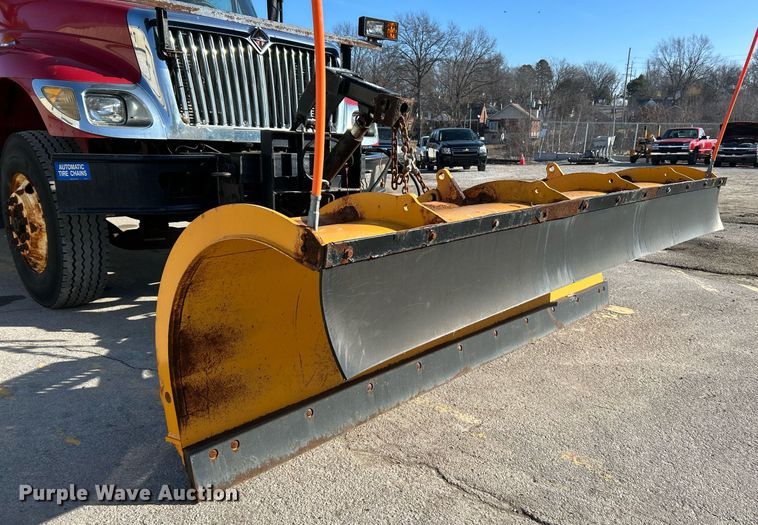 image for item NJ9542 2006 International 7400 dump truck