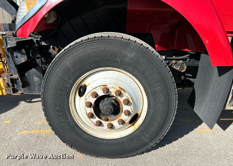 image for item NJ9542 2006 International 7400 dump truck