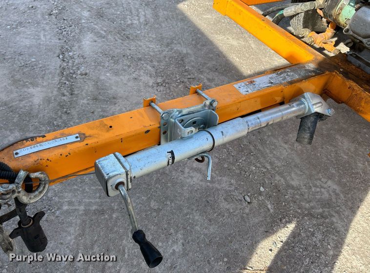 image for item NJ9544 LeeBoy L150 tack distributor