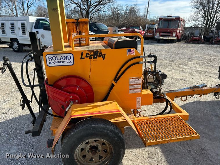 image for item NJ9544 LeeBoy L150 tack distributor