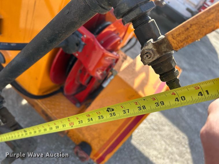 image for item NJ9544 LeeBoy L150 tack distributor