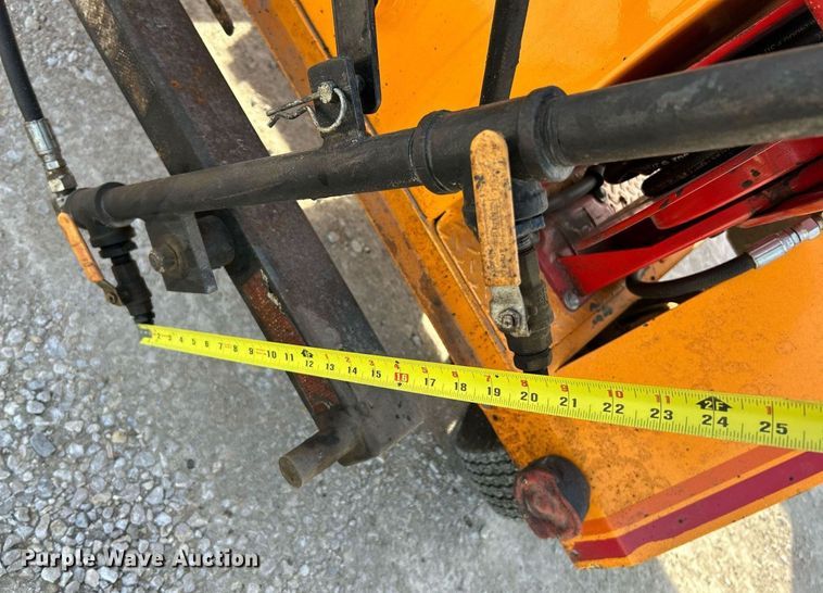 image for item NJ9544 LeeBoy L150 tack distributor